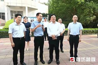 奥纳纳秀中文？红魔众将在KTV祝中国红魔新春快乐，恭喜发财！